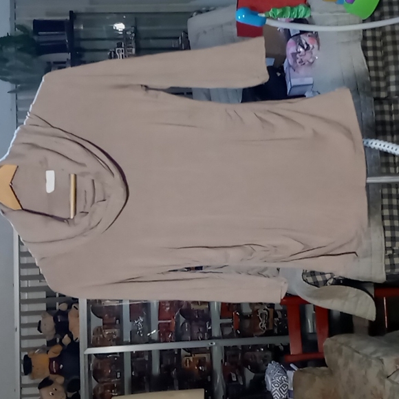 New York & Co. Sweater - Picture 1 of 6